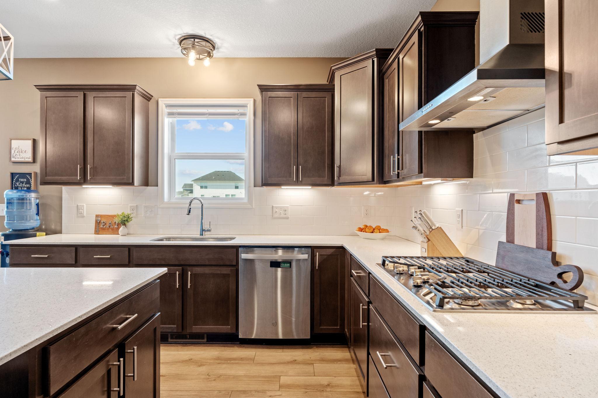 17-web-or-mls-13764 142nd Ave N-17.jpg