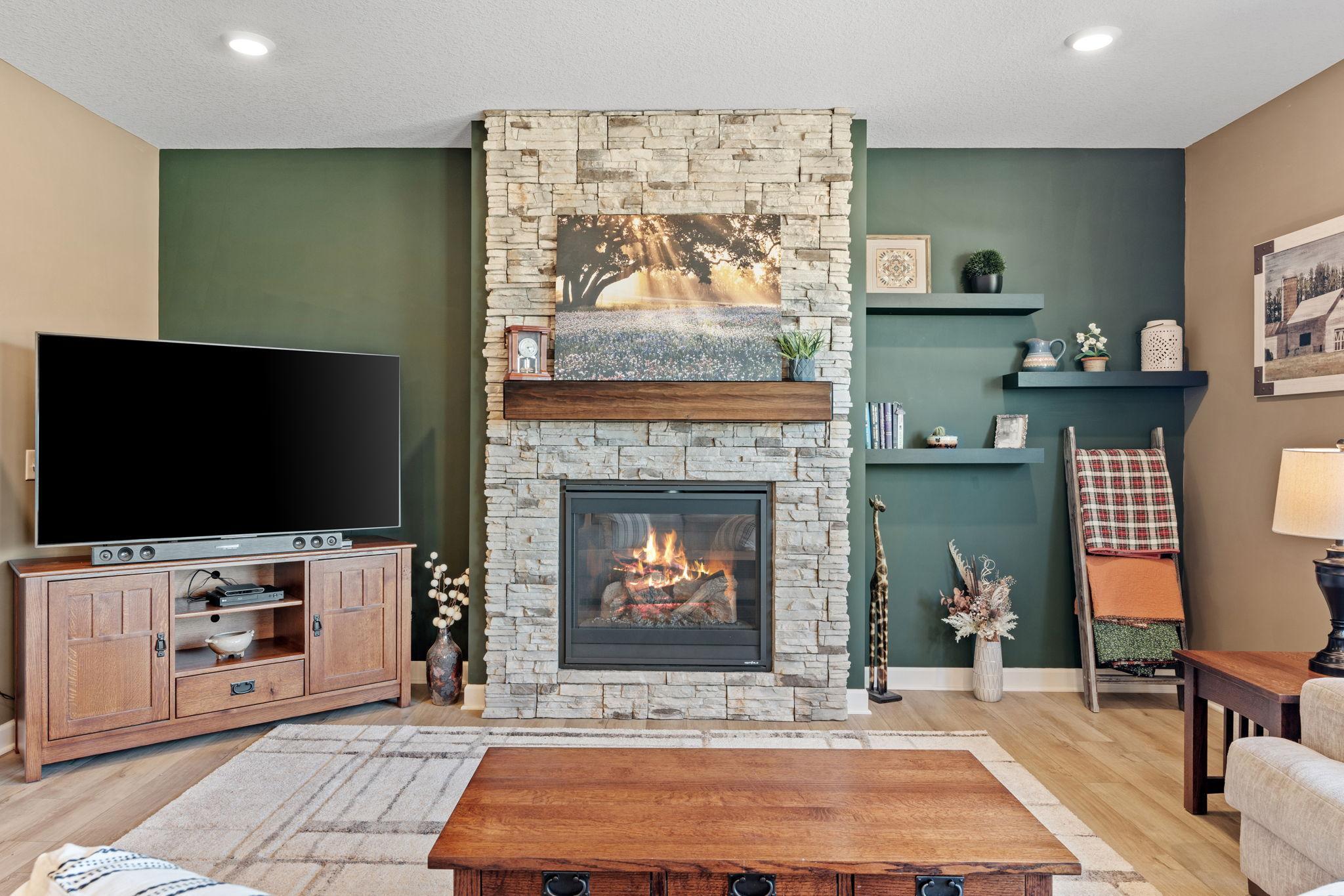 21-web-or-mls-13764 142nd Ave N-21.jpg