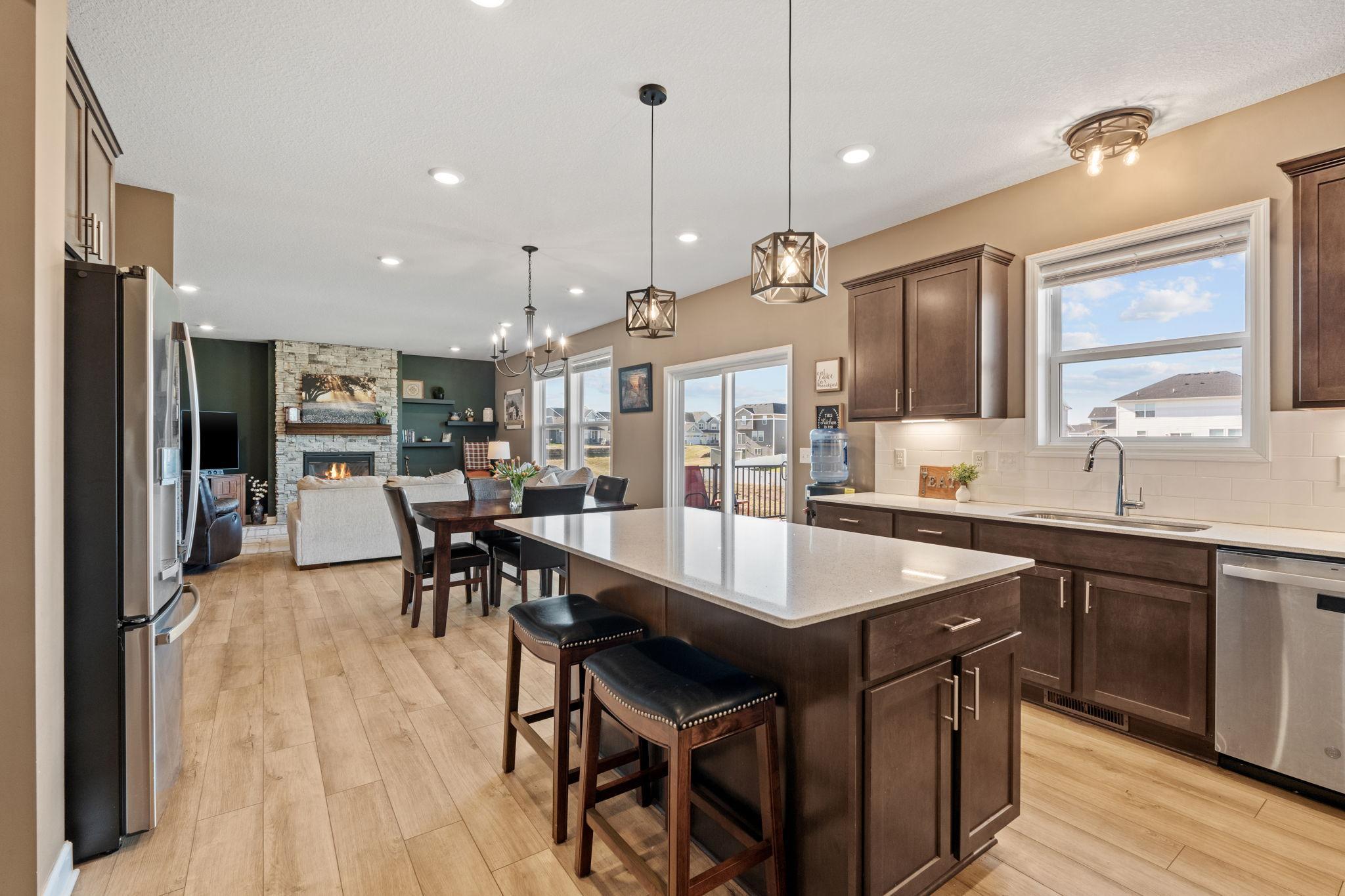 18-web-or-mls-13764 142nd Ave N-18.jpg