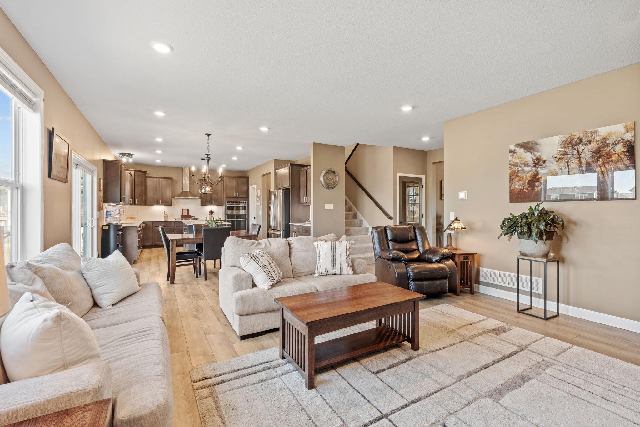 24-web-or-mls-13764 142nd Ave N-24.jpg