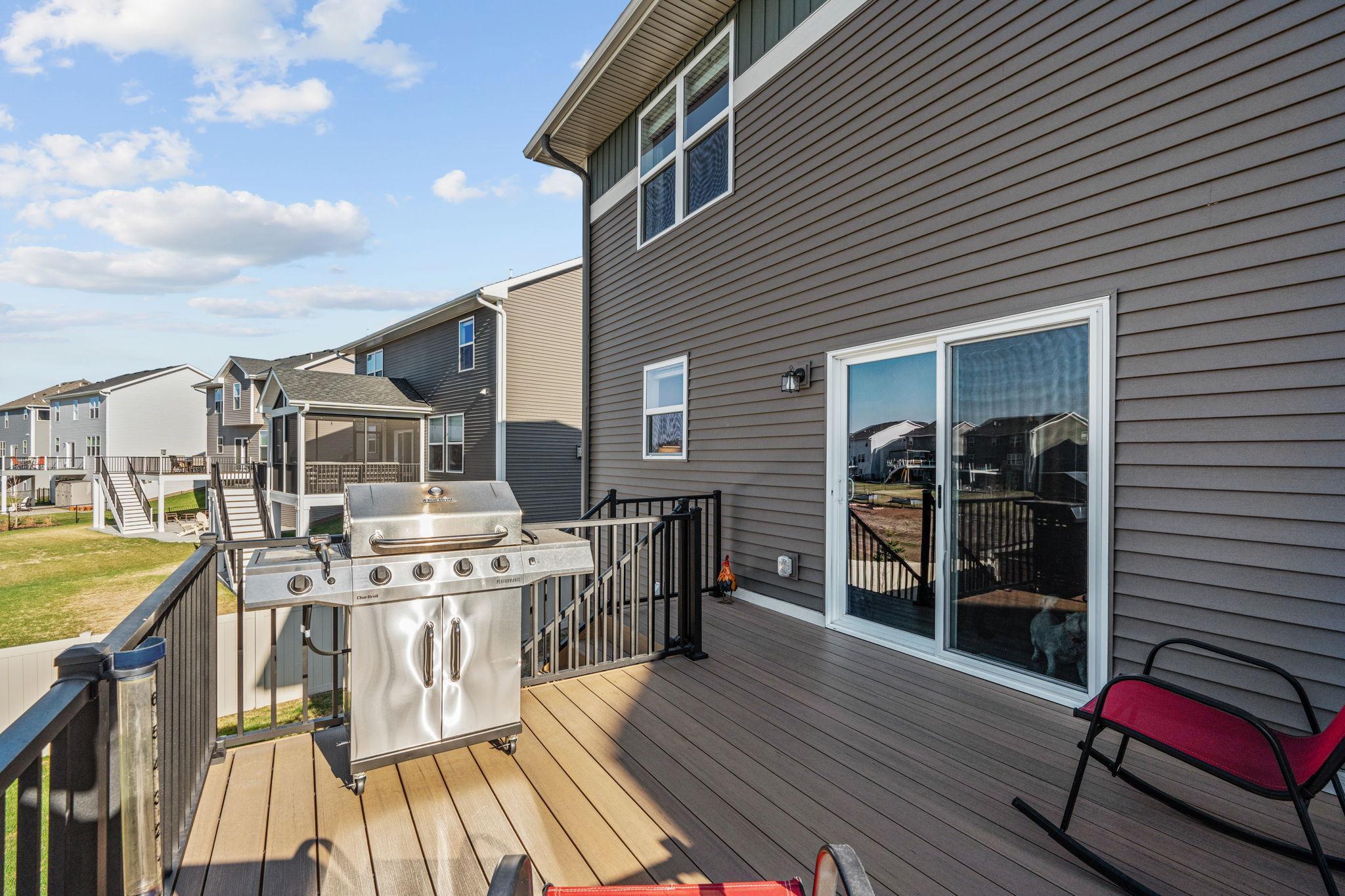 10-web-or-mls-13764 142nd Ave N-10.jpg