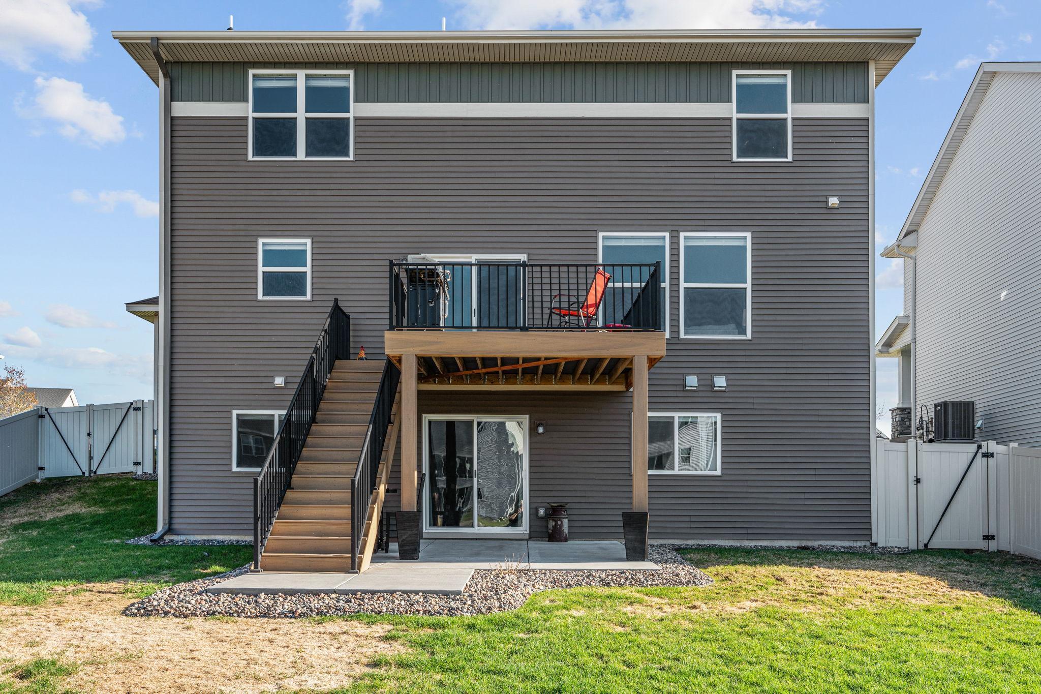 7-web-or-mls-13764 142nd Ave N-7.jpg