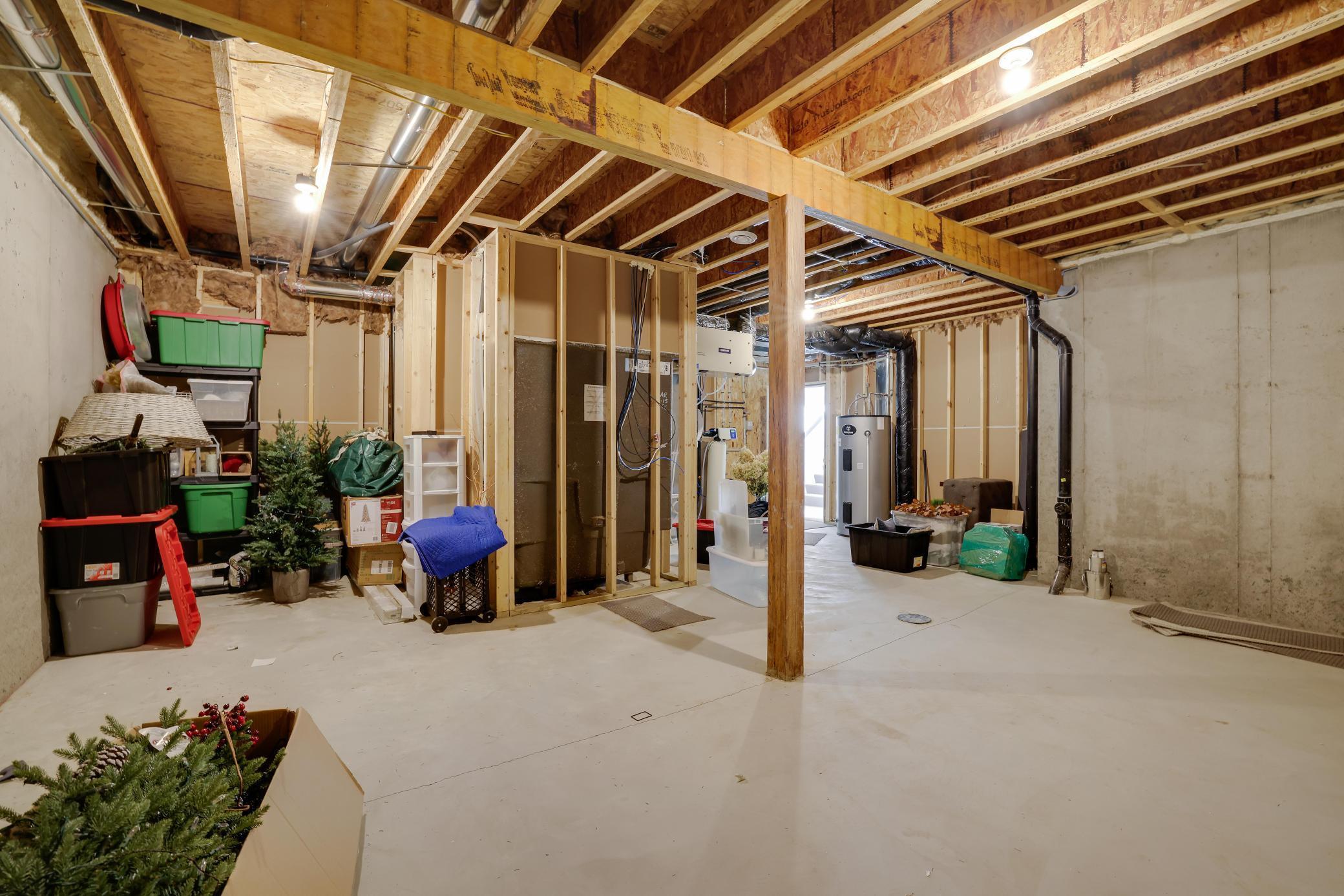 All of your storage needs are covered in this space!