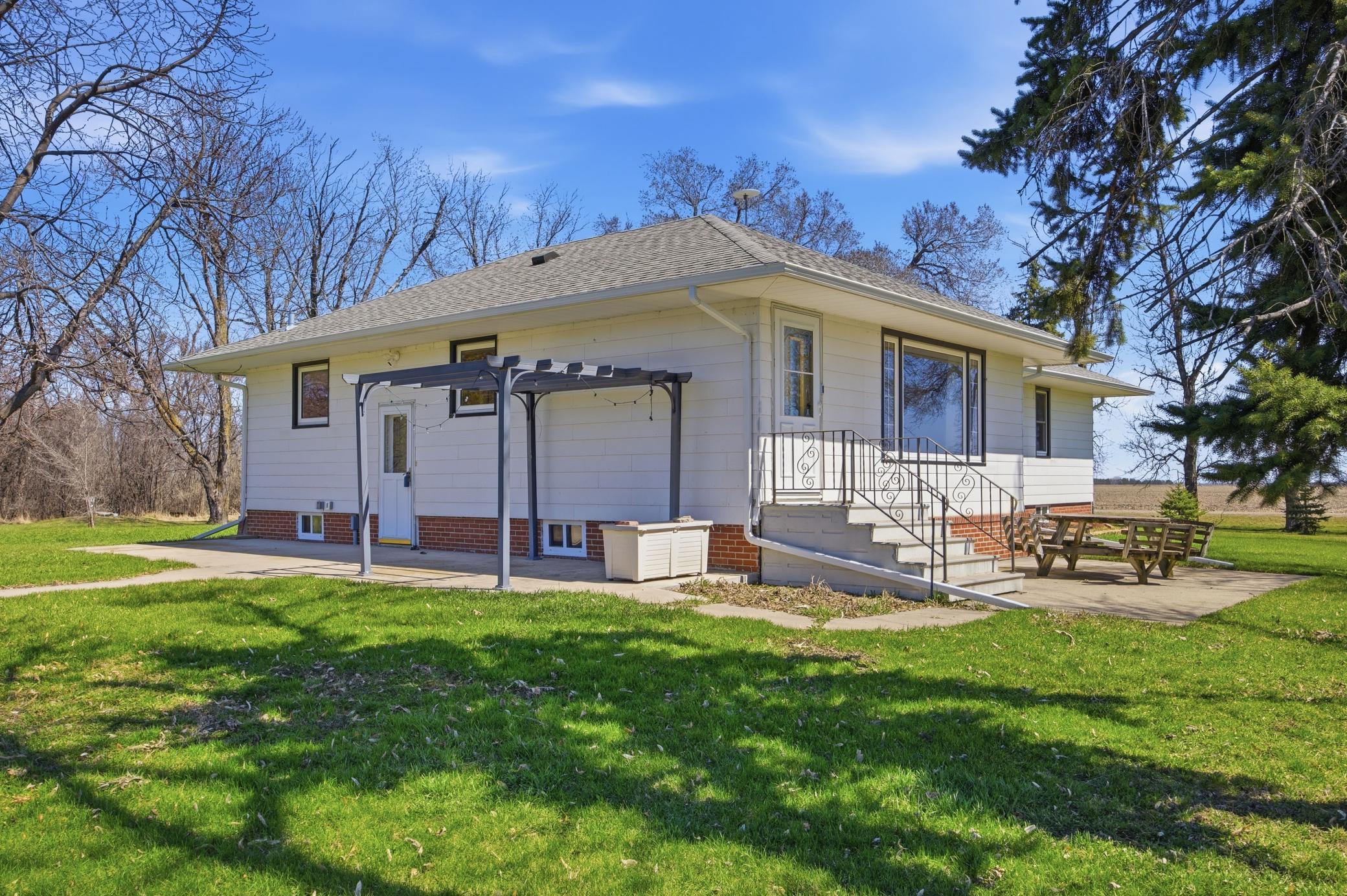 5555 167th Ave SE - Kindred ND