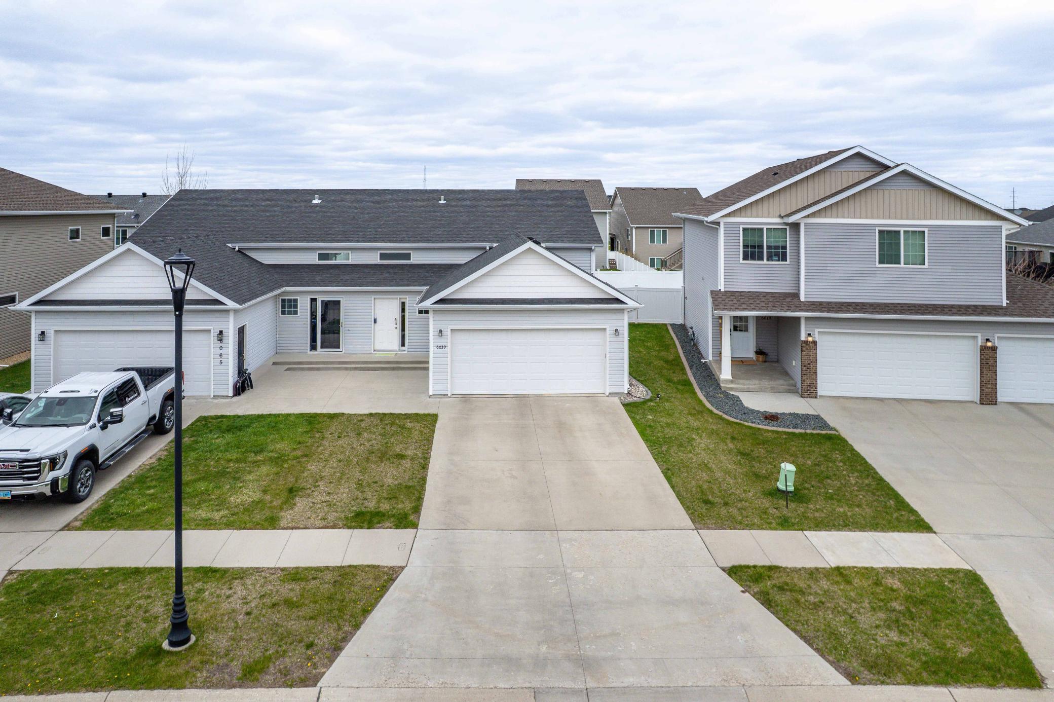 6039 60th Ave S Fargo-302.jpg