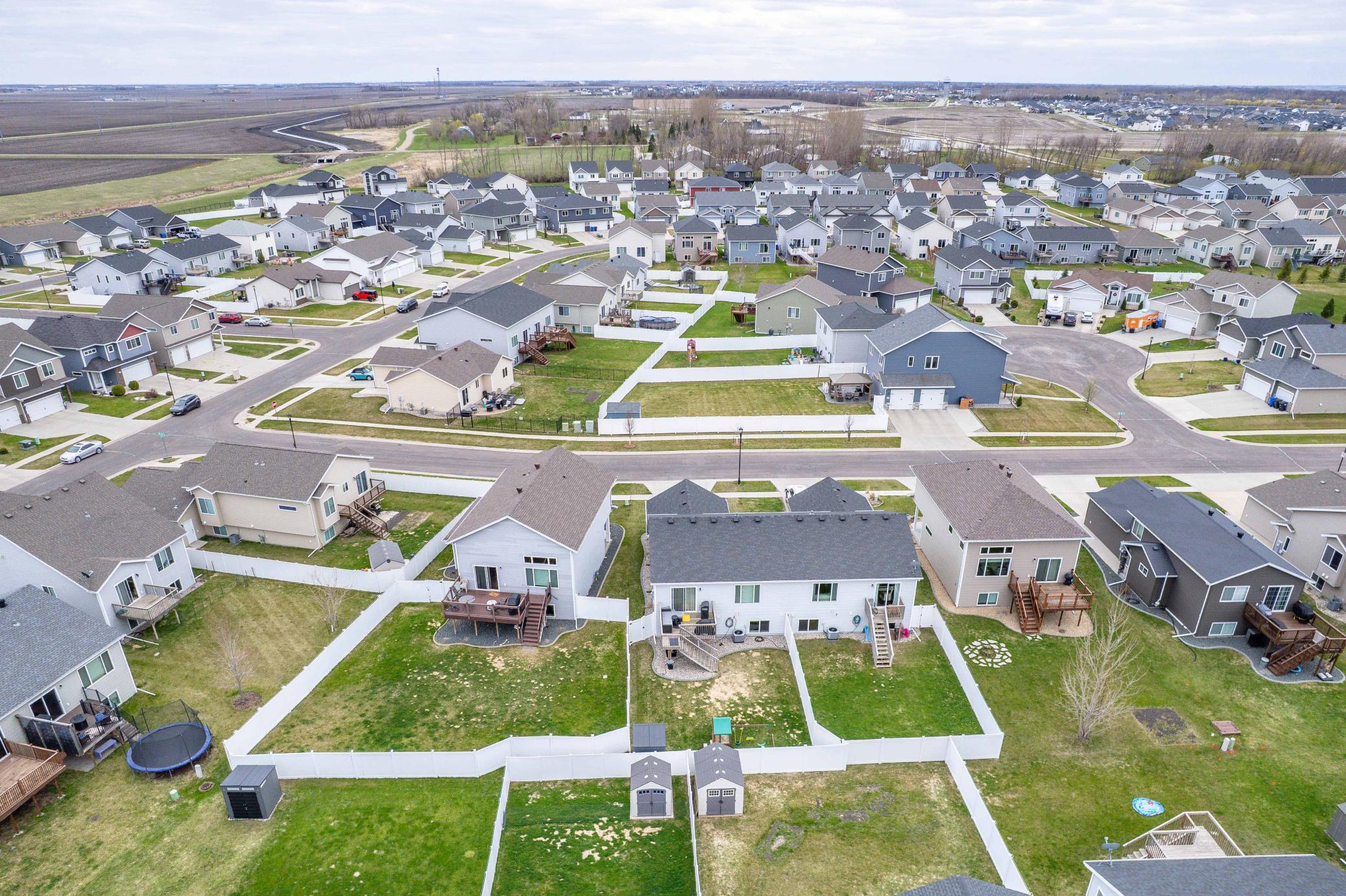 6039 60th Ave S Fargo-307.jpg
