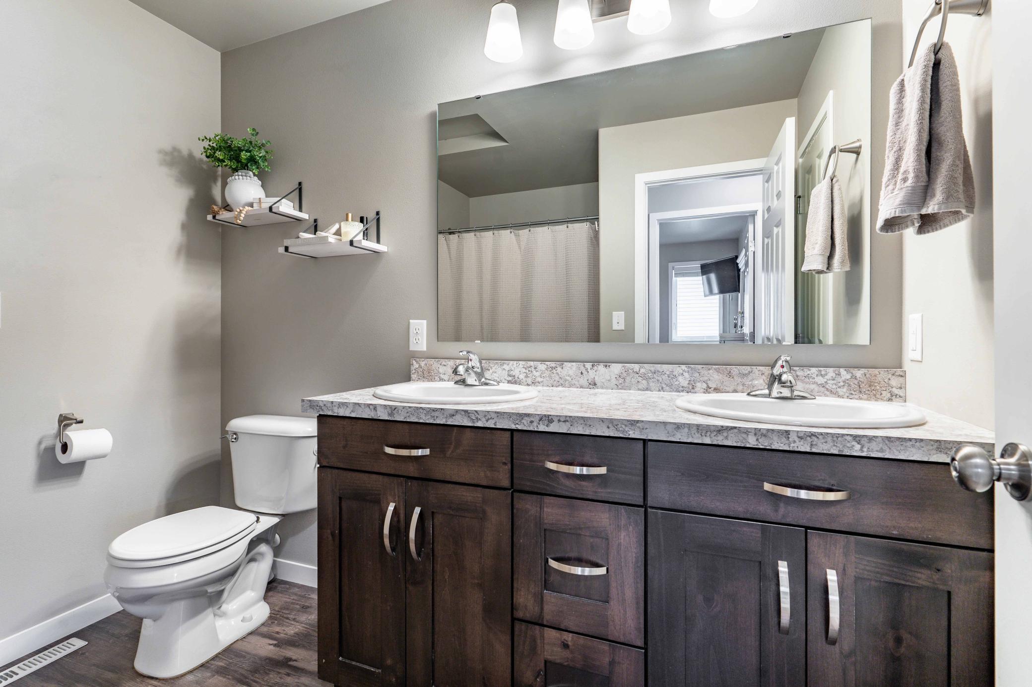 6039 60th Ave S Fargo-215.jpg