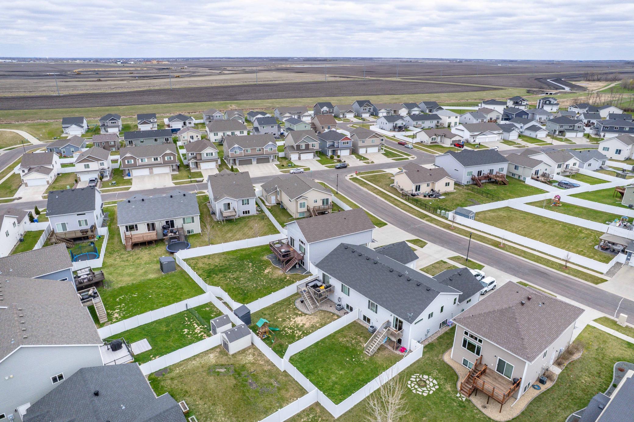 6039 60th Ave S Fargo-308.jpg