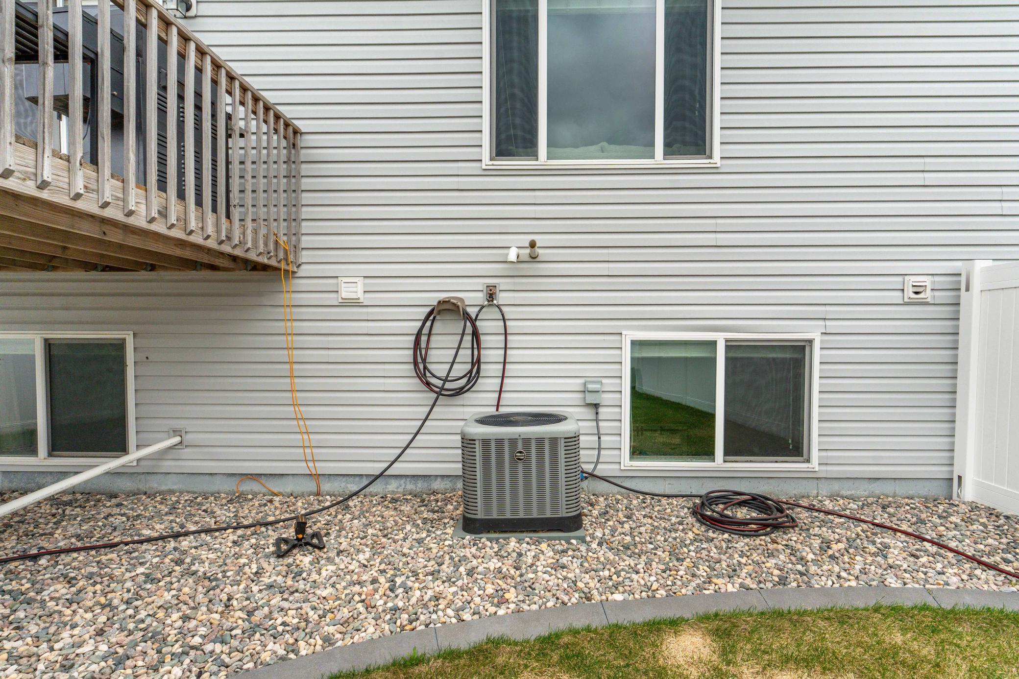 6039 60th Ave S Fargo-110.jpg