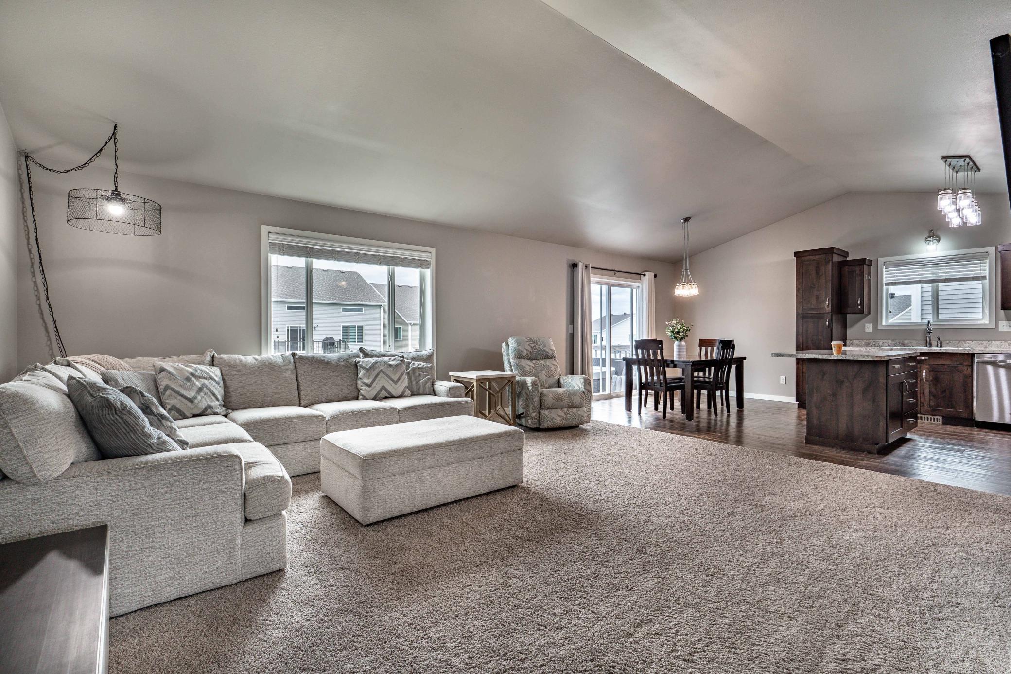6039 60th Ave S Fargo-204.jpg