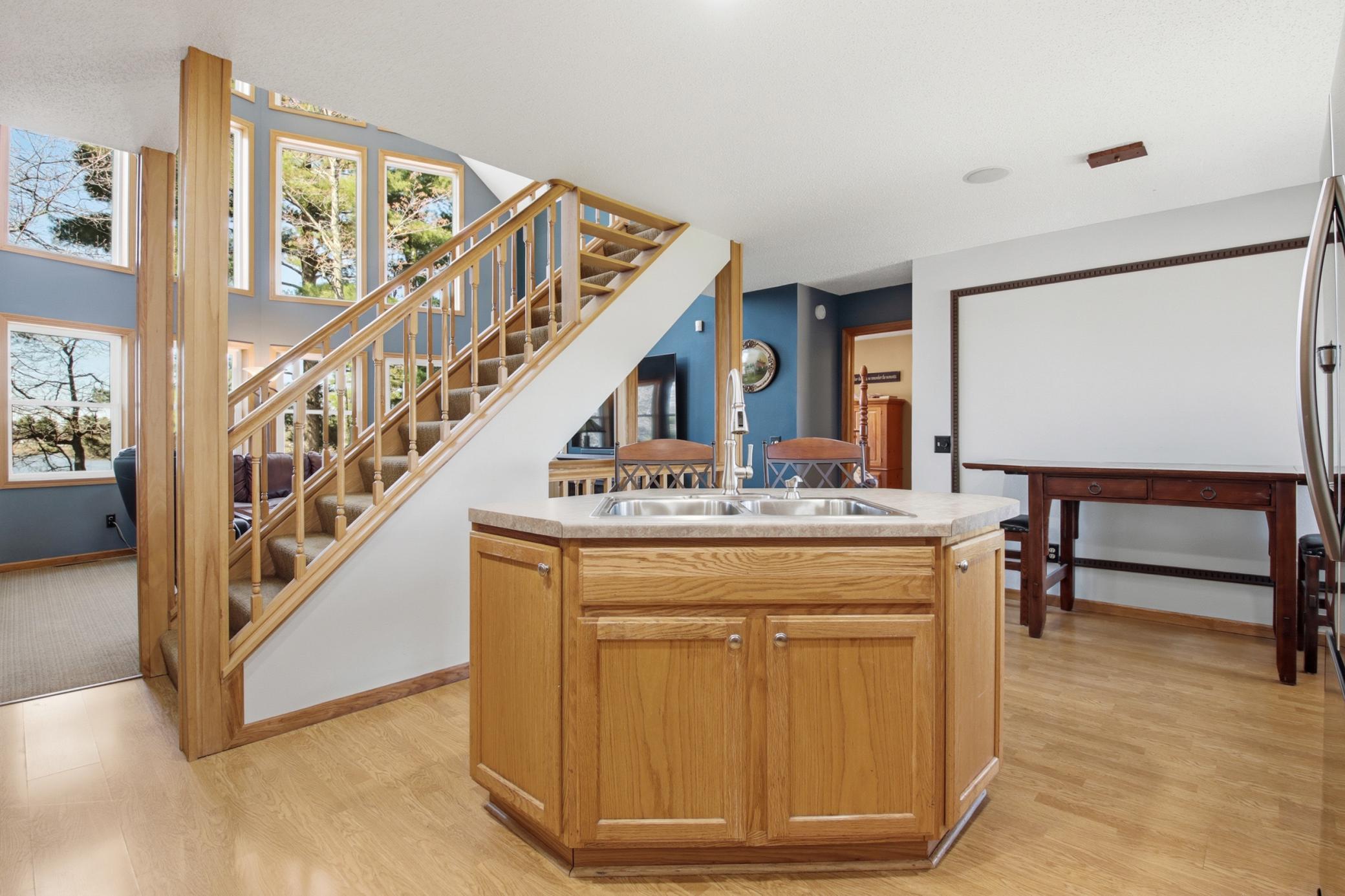 19_18-8 ave, cameron.jpg