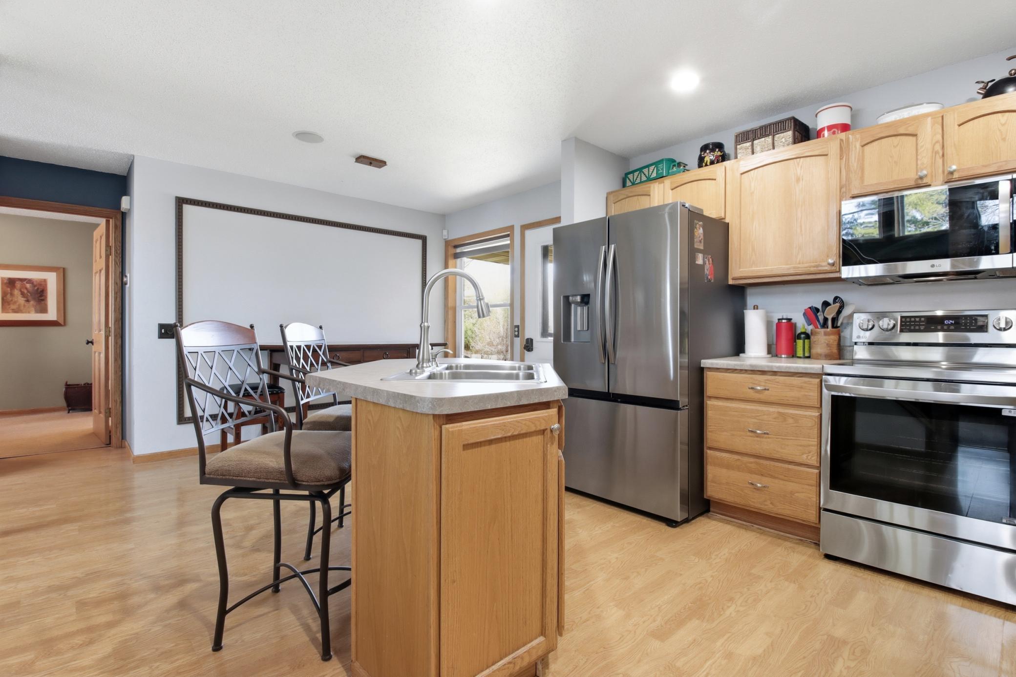 18_14-8 ave, cameron.jpg