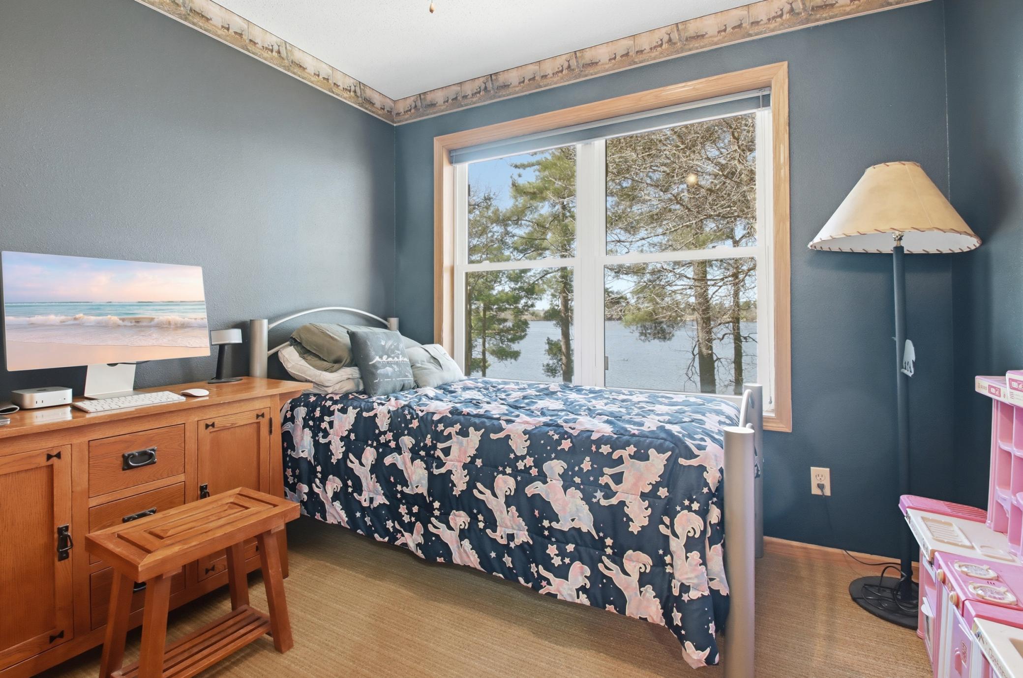 29_24-8 ave, cameron.jpg