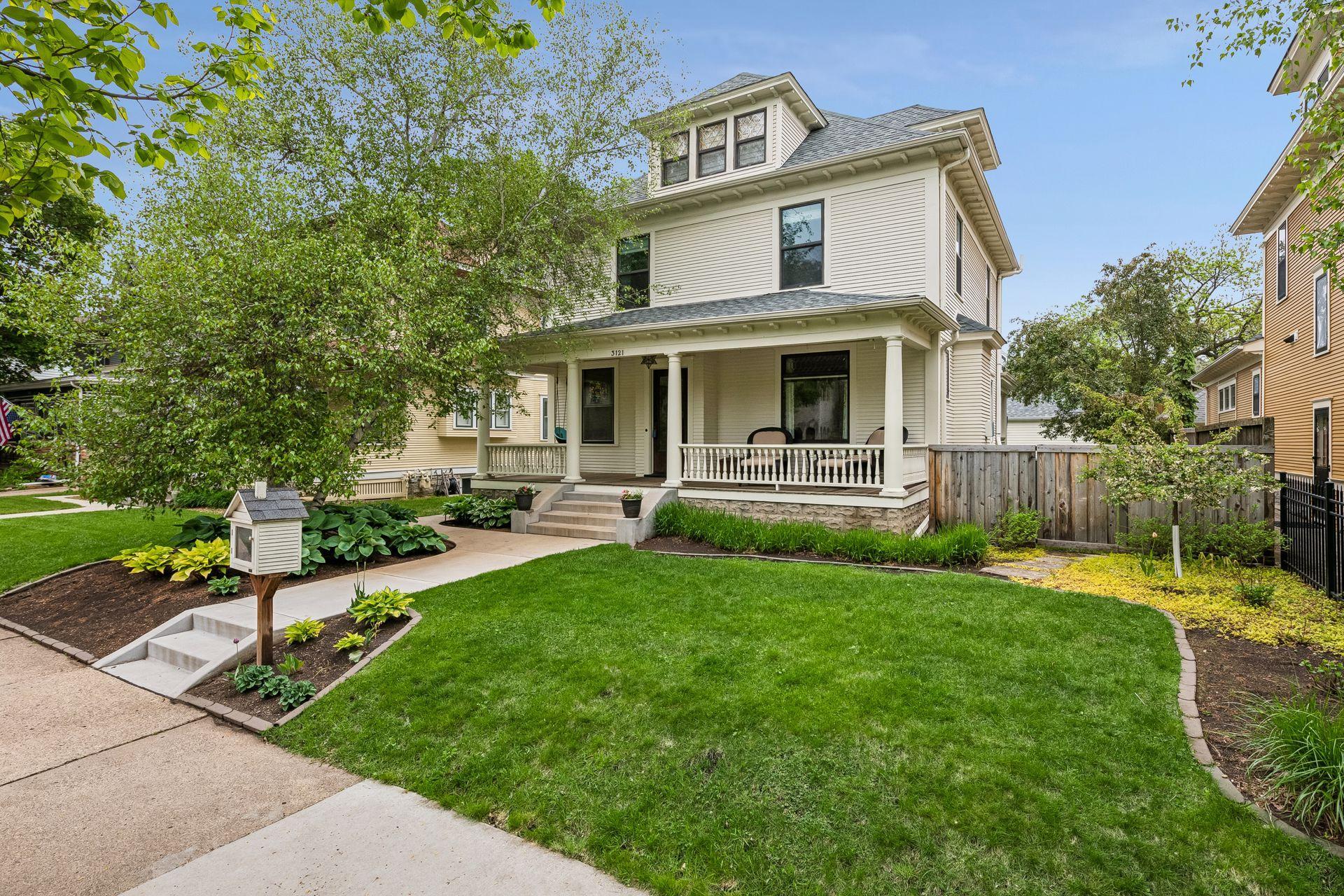 Spectacular curb appeal. New roof, new concrete steps and walk !!!