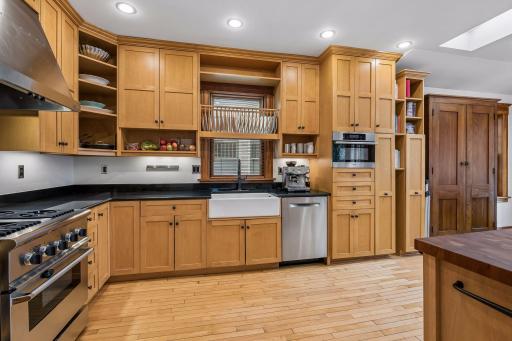 3121 Humboldt Avenue S, Minneapolis, MN 55408