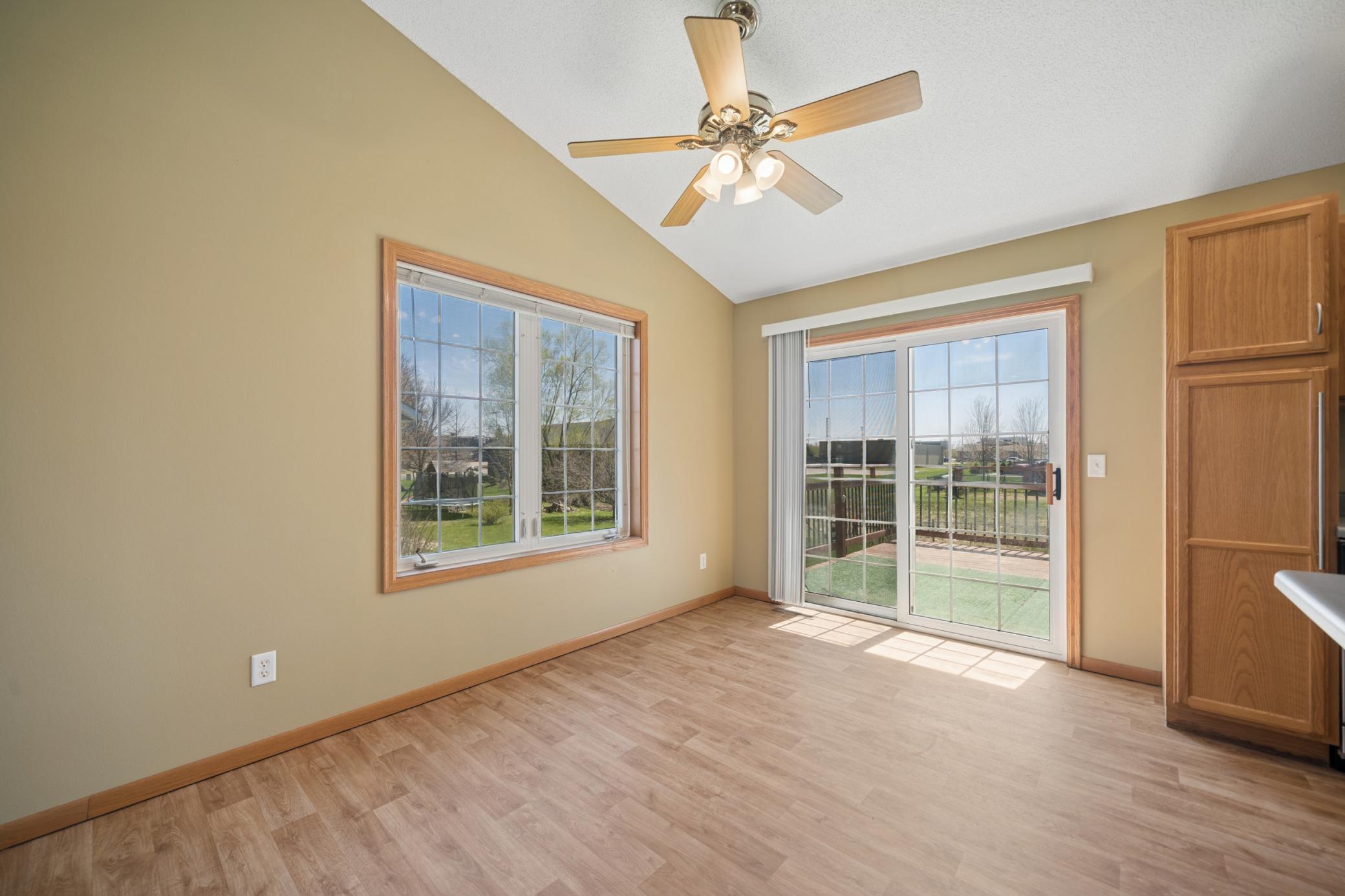 8_7iv09481_Diningroom 2.jpg