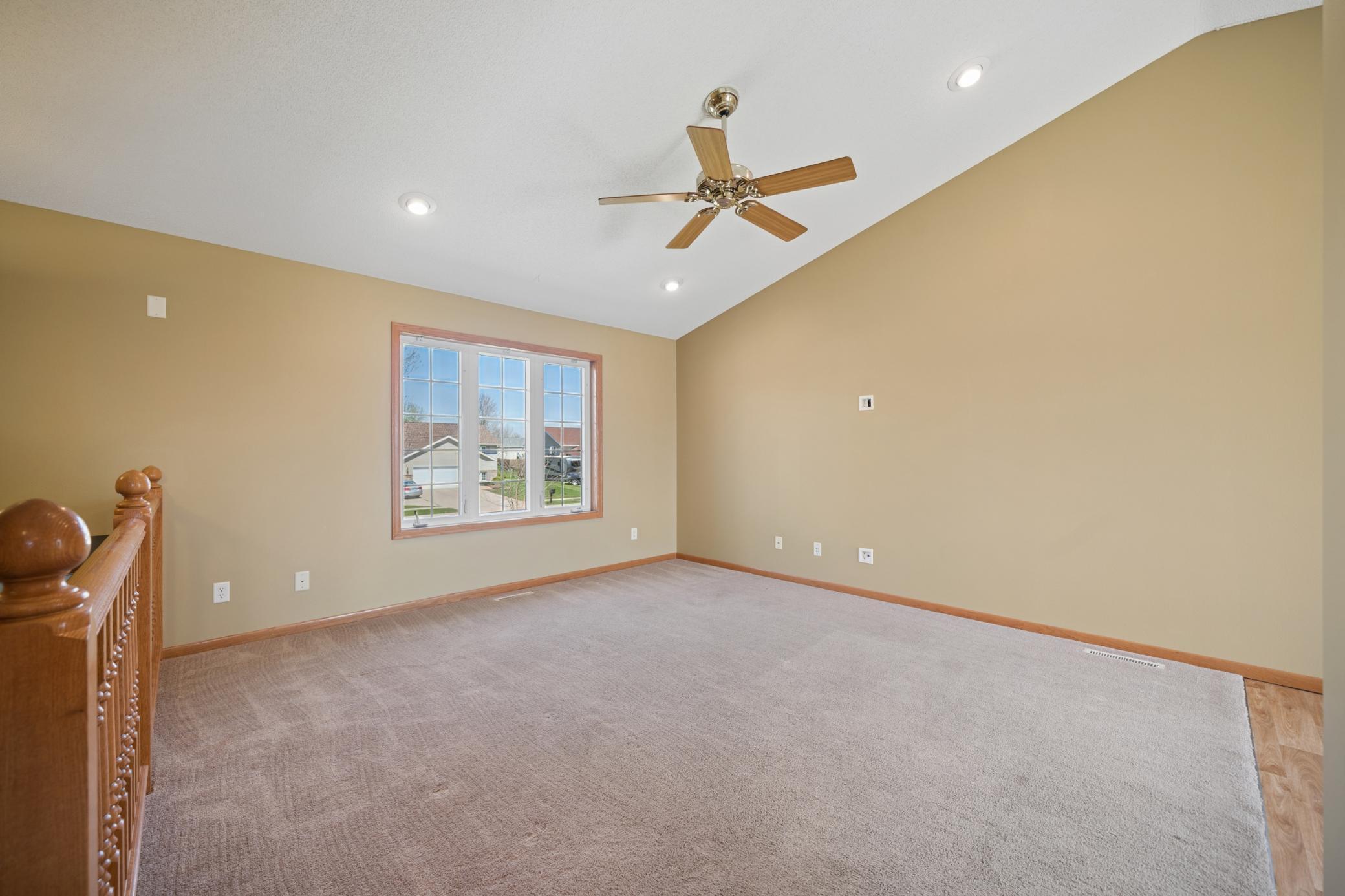 4_7iv09461_livingroom 1.jpg