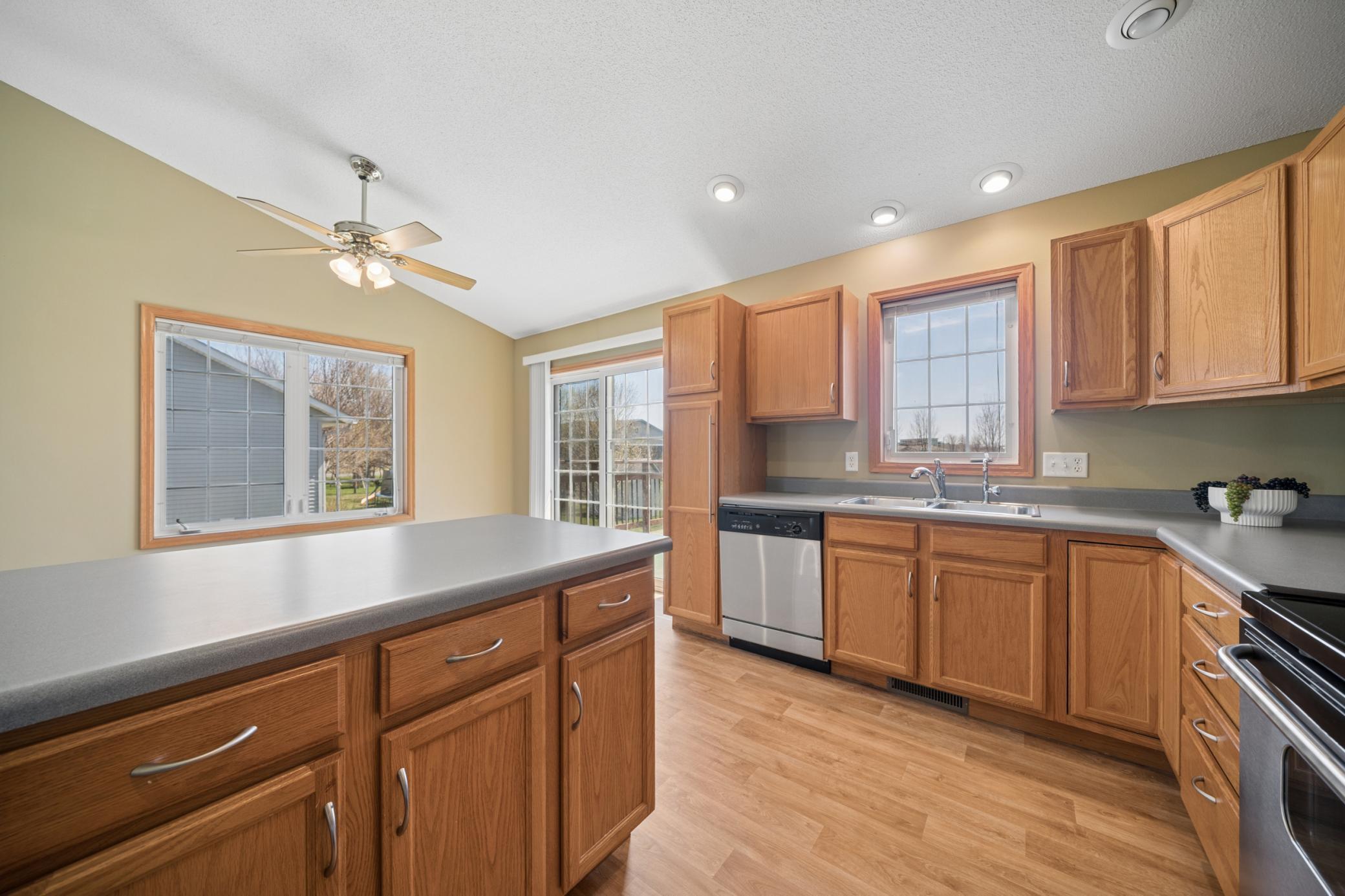 11_7iv09496_Kitchen 2.jpg