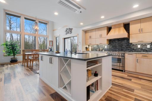 5140 Lakewood Road, Duluth, MN 55804