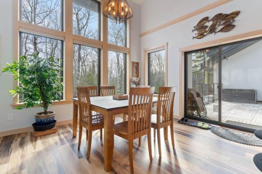 5140 Lakewood Road, Duluth, MN 55804