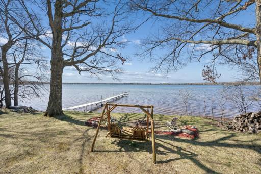 Enjoy the best of lakeside living in this cozy seasonal cabin situated just steps from the waters of Round Lake in Palisade!