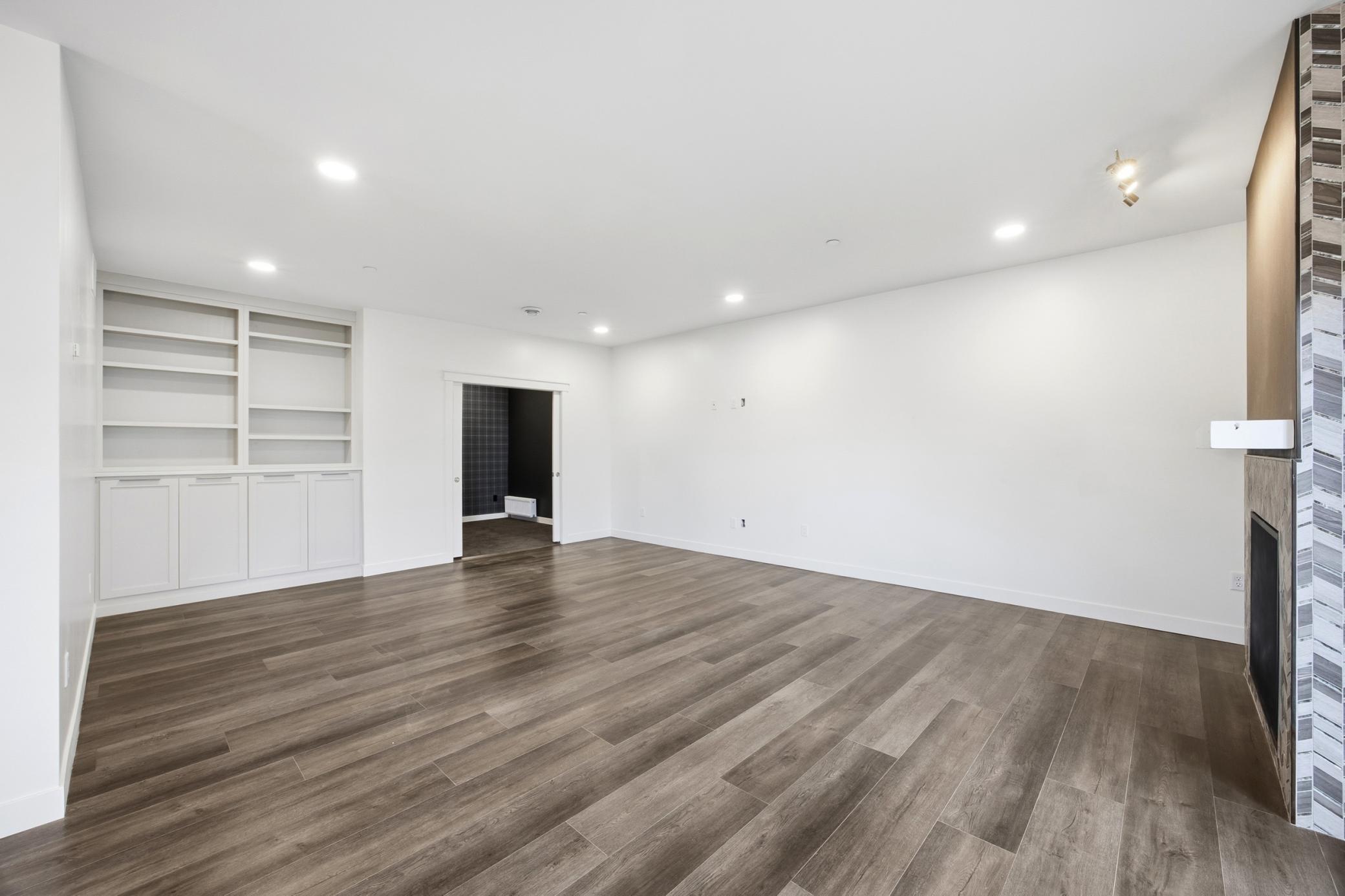 Living Room - Built-ins and Office/Den