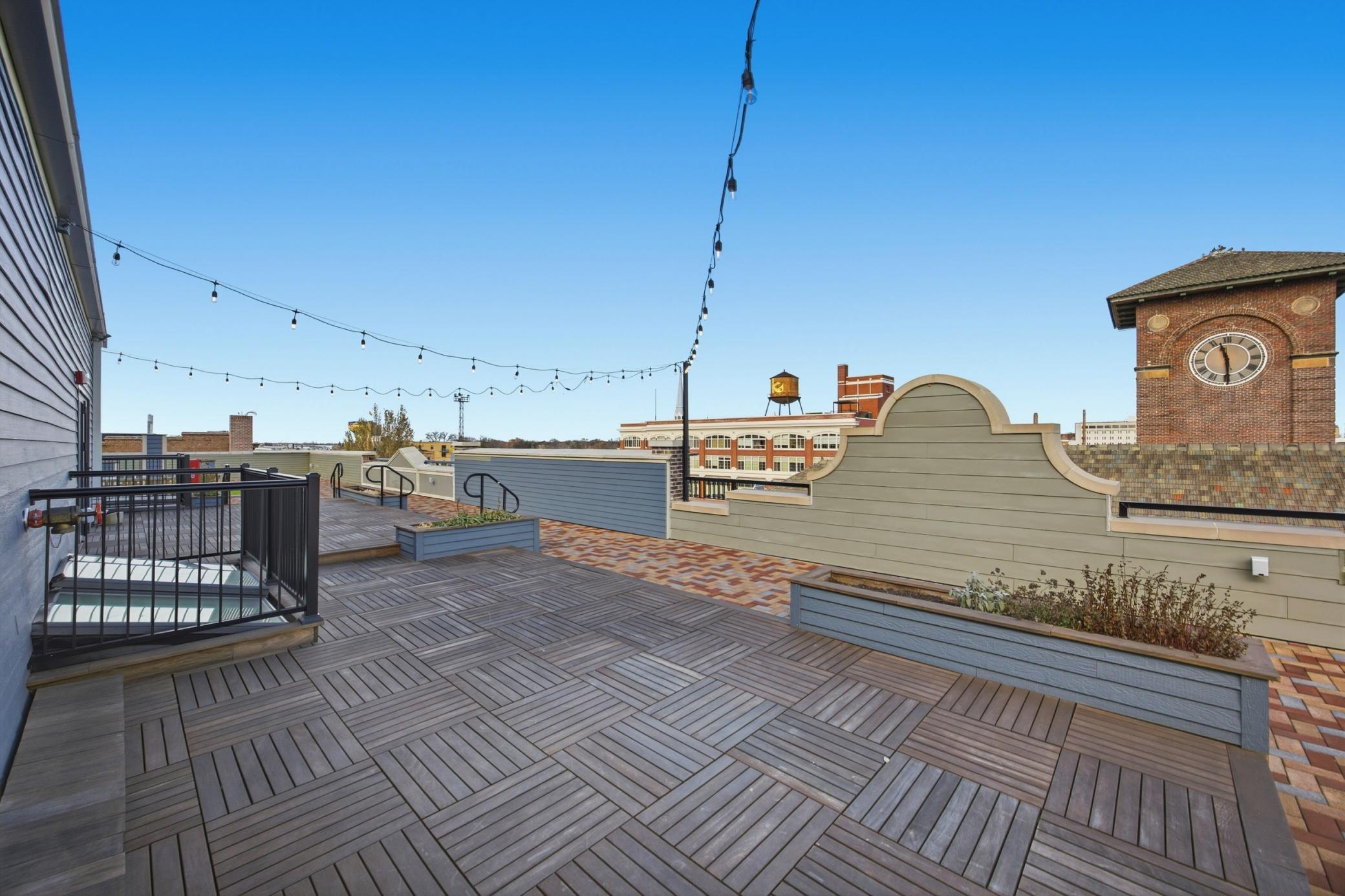 Rooftop Community Patio