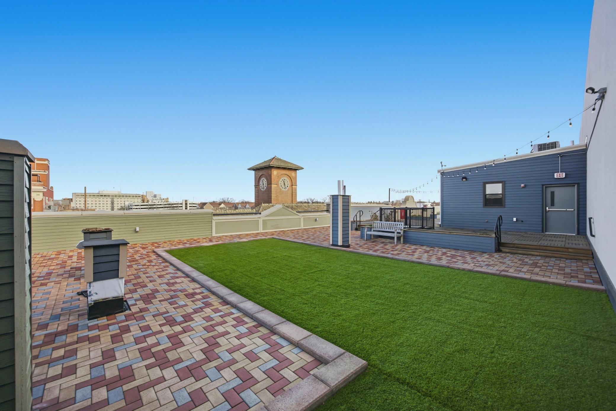 Rooftop Community Patio