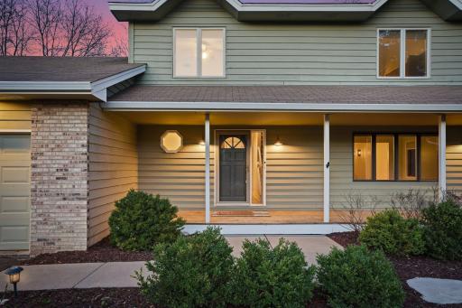 8361 W Lake Drive, Chanhassen, MN 55317