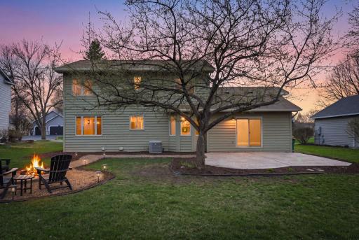 8361 W Lake Drive, Chanhassen, MN 55317