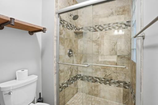 8361 W Lake Drive, Chanhassen, MN 55317
