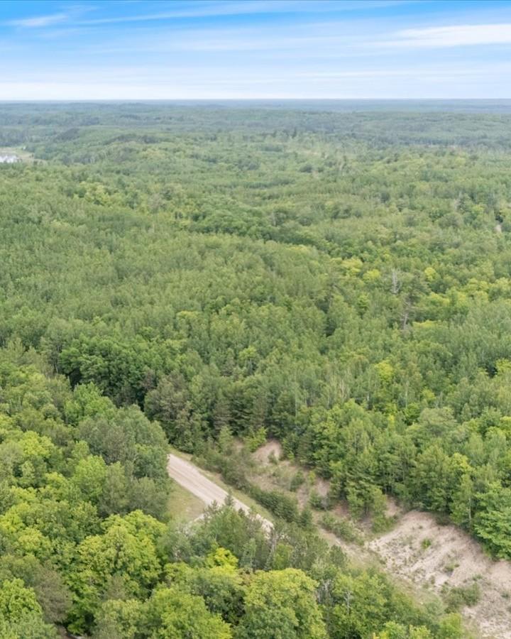 Lot a 3.jpg
