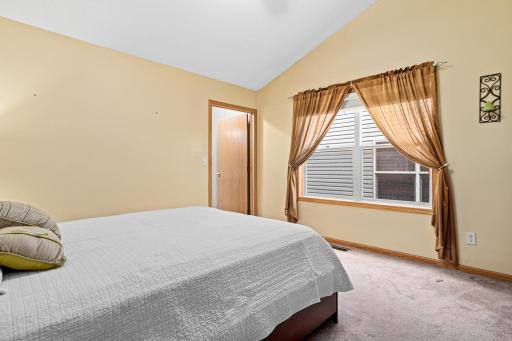 215 9th Avenue N, South Saint Paul, MN 55075
