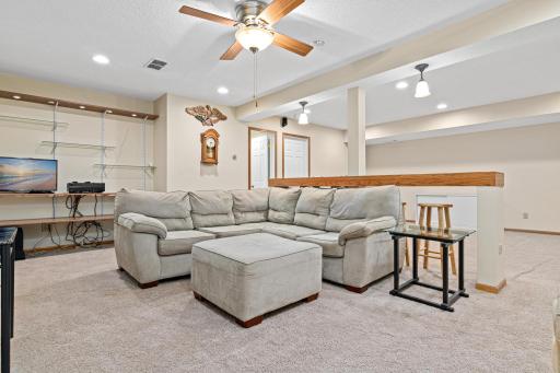 215 9th Avenue N, South Saint Paul, MN 55075