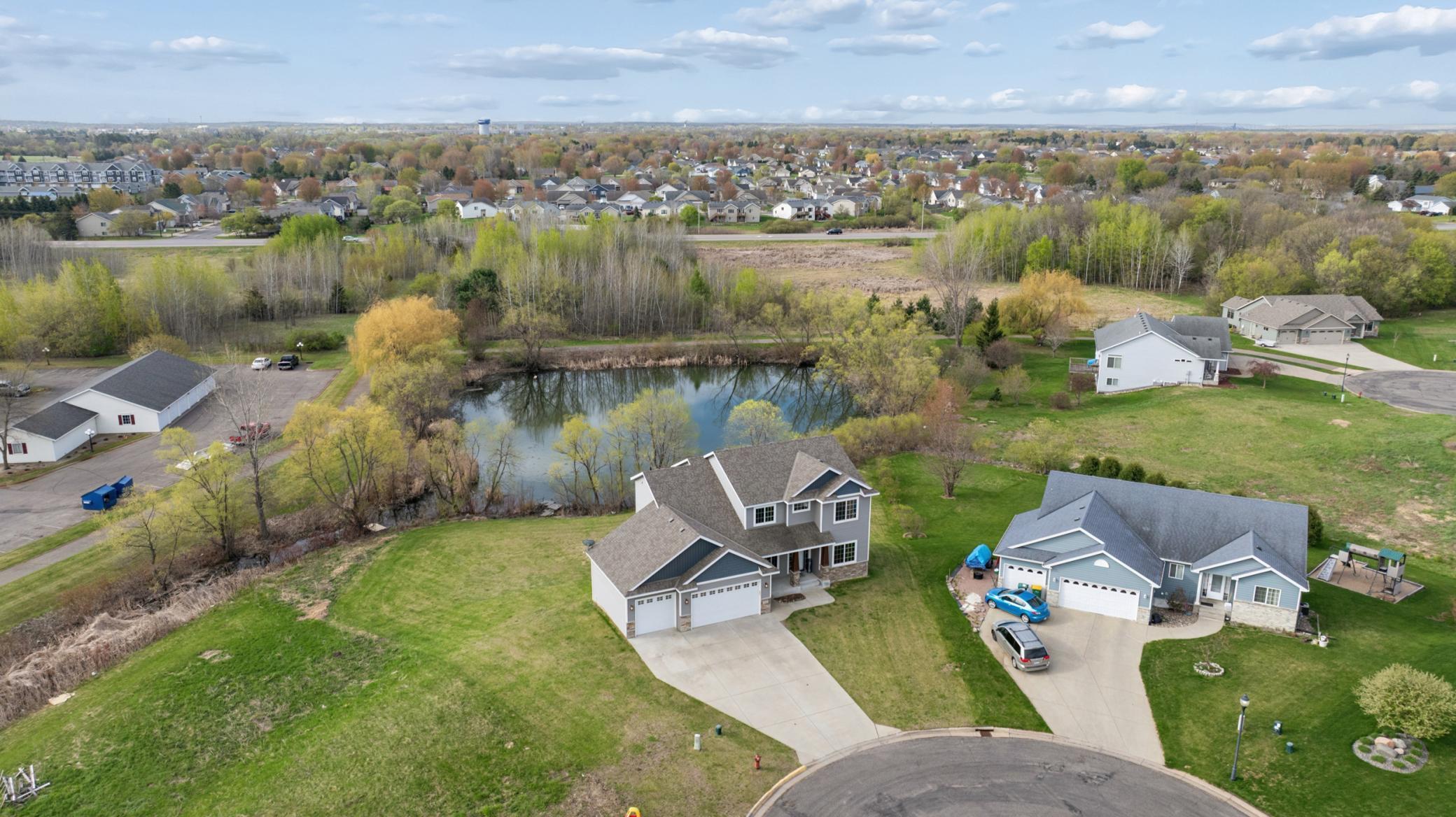 Nature in the city of Sartell. A truly exceptional opportunity to enjoy refined living in a tranquil setting.