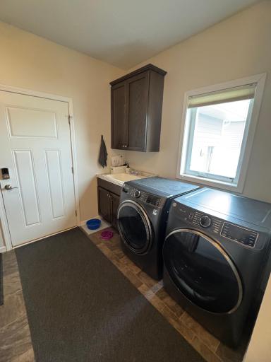 Main floor Laundry/Mud Roo,