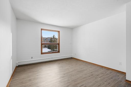 31-print-2200 Midland Grove Rd 210-26.jpg