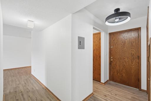 13-print-2200 Midland Grove Rd 210-13.jpg