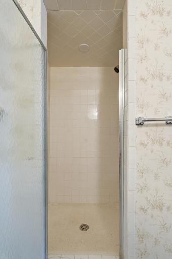 42-print-2200 Midland Grove Rd 210-34.jpg