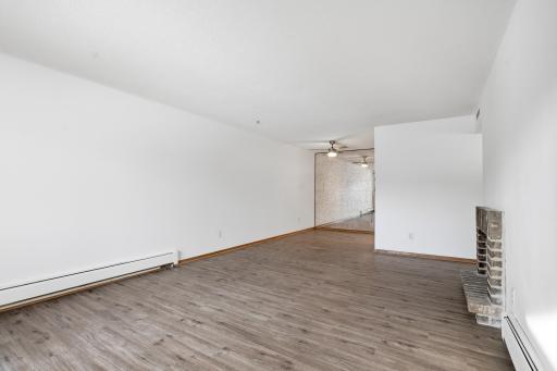 19-print-2200 Midland Grove Rd 210-17.jpg