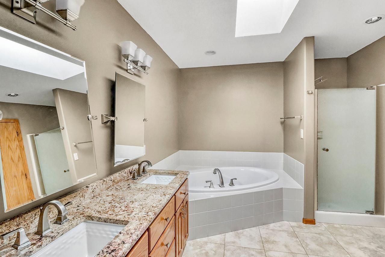Jack n Jill Bath