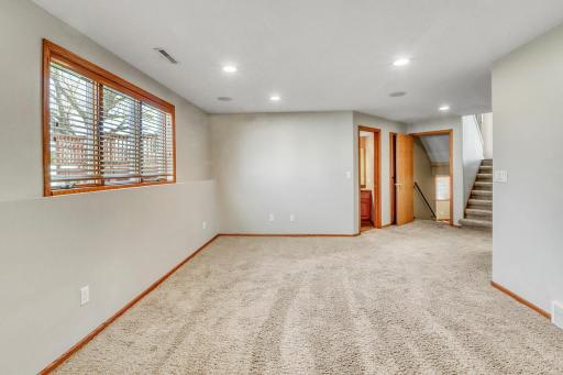 3319 45th Avenue S, Fargo, ND 58104
