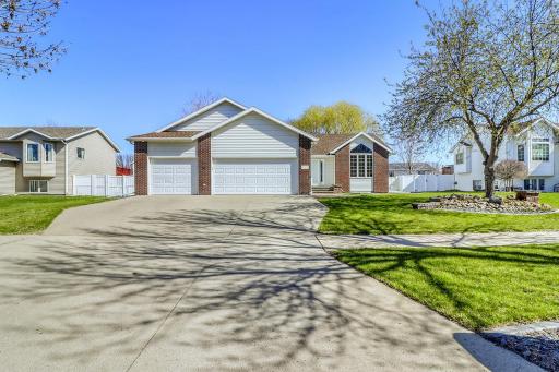 3319 45th Avenue S, Fargo, ND 58104