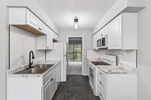 7433 142nd Street Court, Apple Valley, MN 55124
