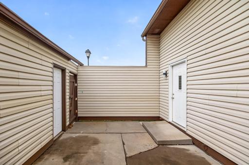 7433 142nd Street Court, Apple Valley, MN 55124