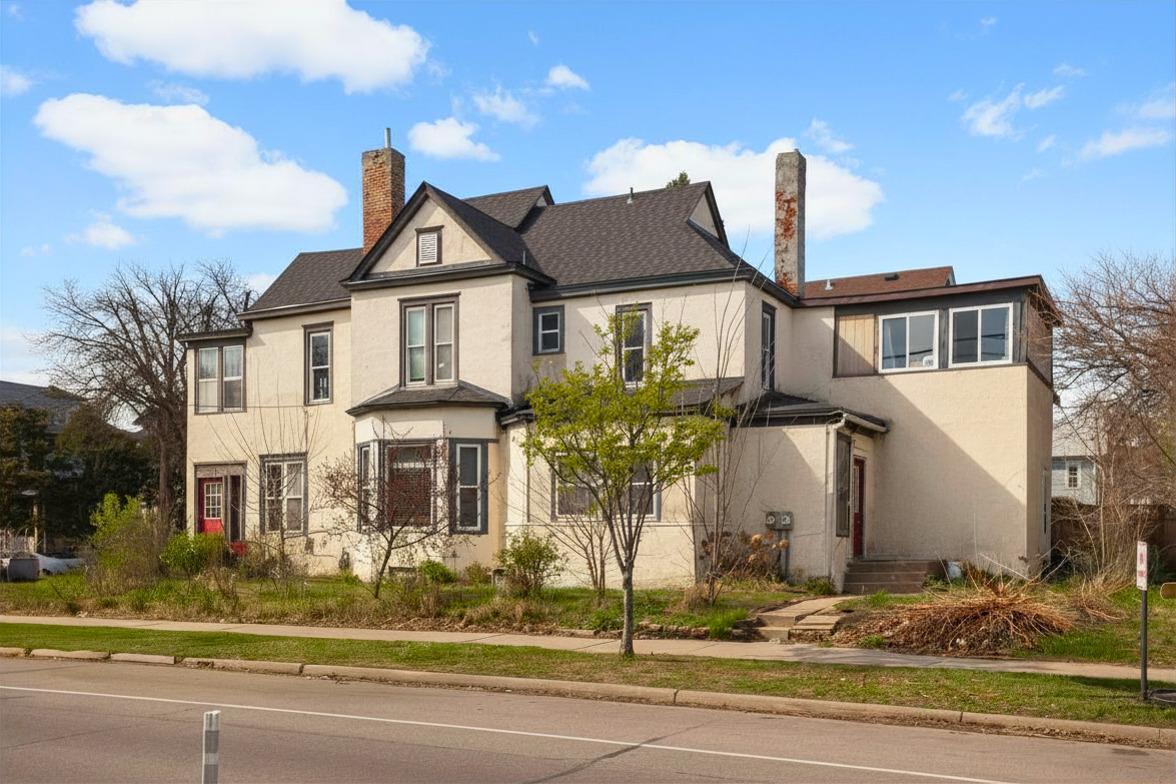 Side of property facing 28th