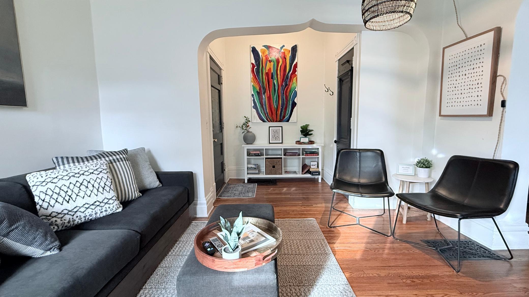 Living room facing into the foyer.jpg