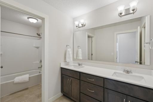 6381 Harvest Trail, Chaska, MN 55318
