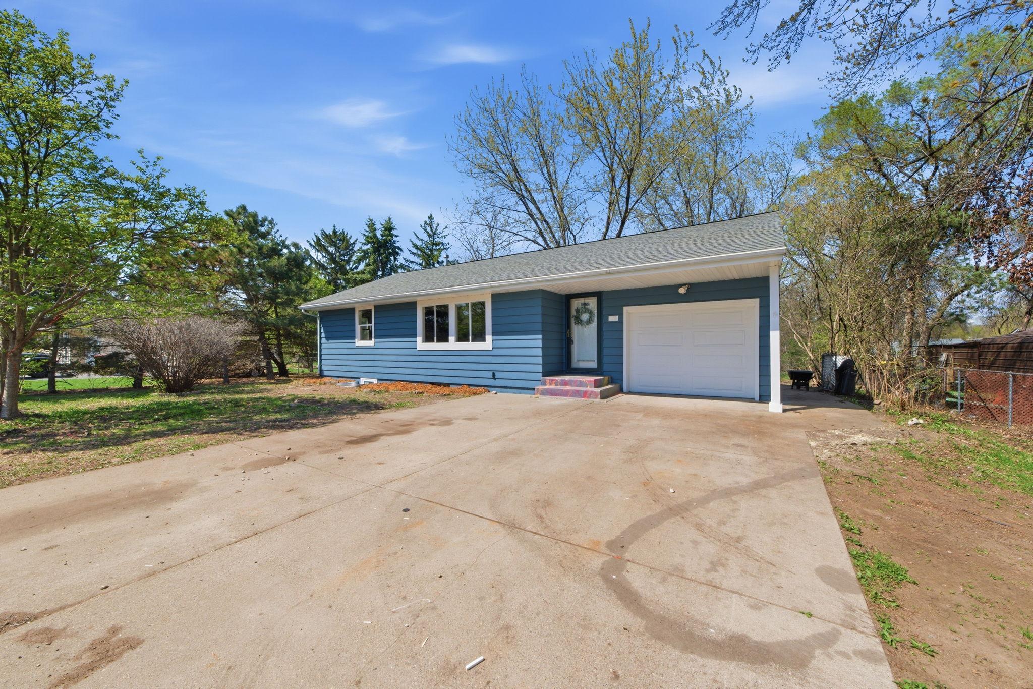 3-web-or-mls-_dsf4032 dwayne mims.jpg