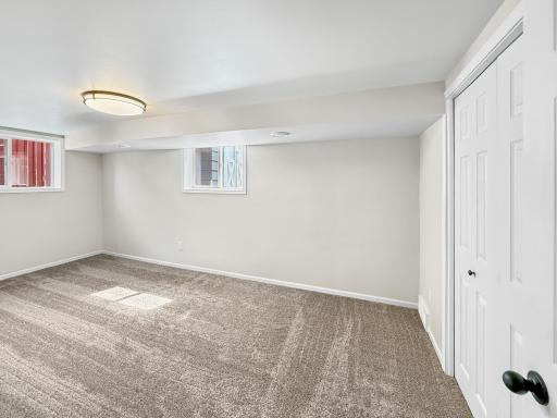 1008 24th Avenue S, Fargo, ND 58103